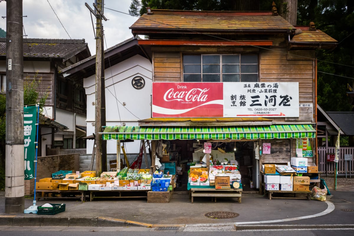 A truly beautiful old Tokyo shop over time