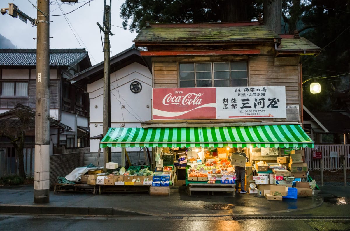 A truly beautiful old Tokyo shop over time