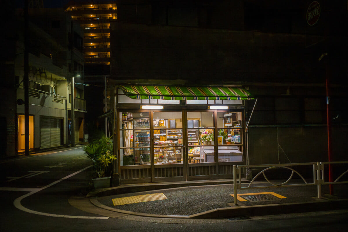 old Japanese shops at night