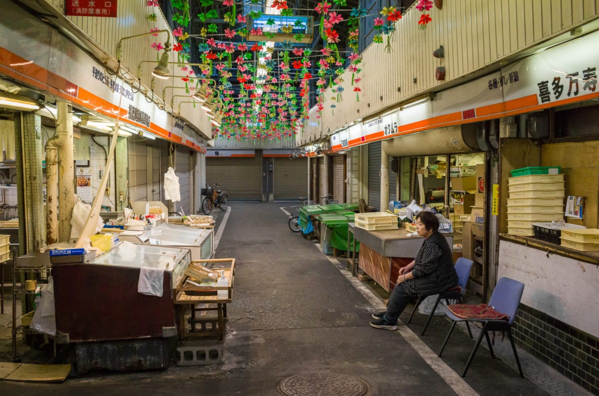 Japanese shops of the past still surviving in the present