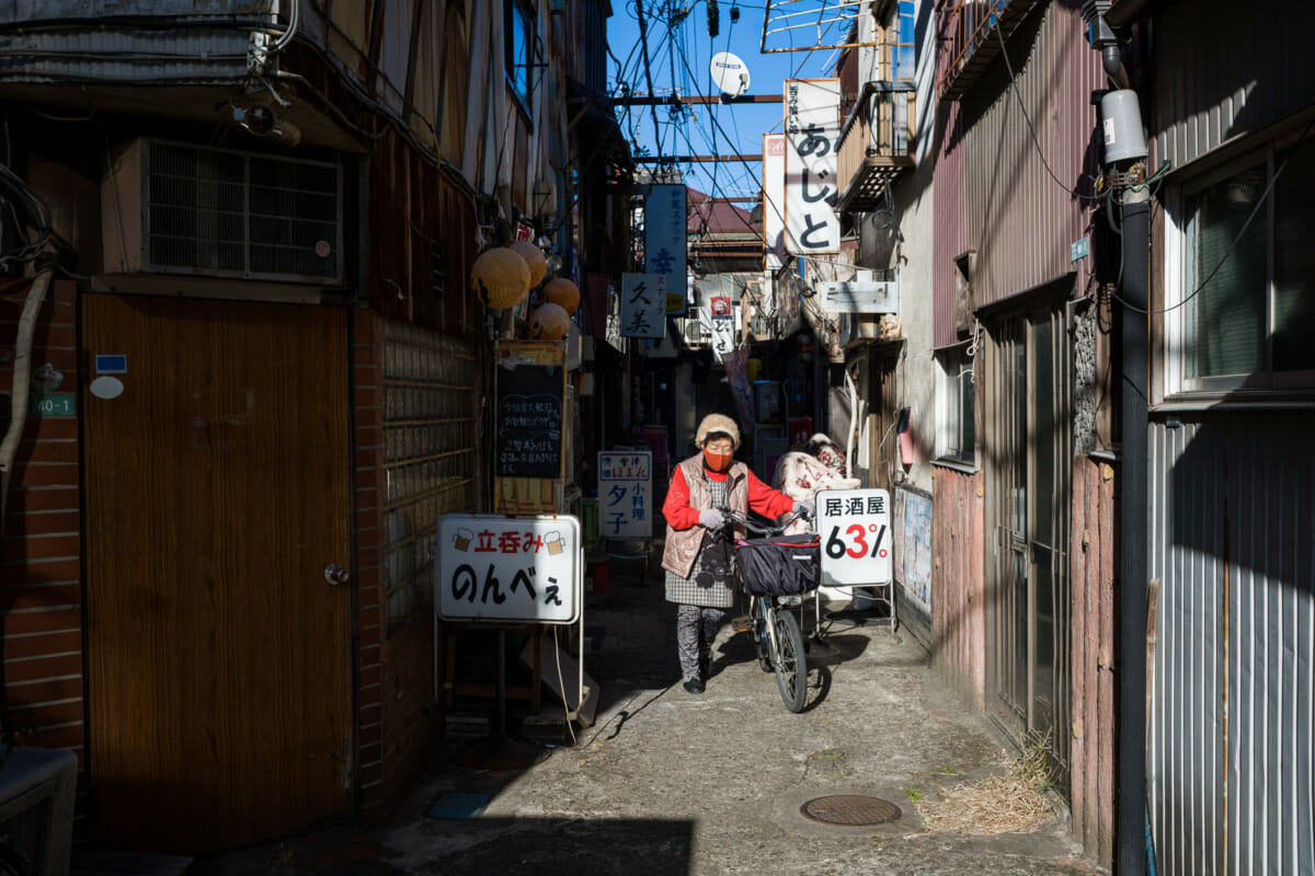 An old and traditional Tokyo alleyway