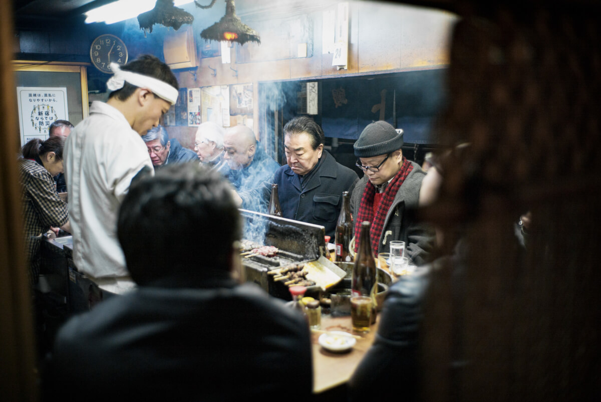 old tokyo bar scene and expressions