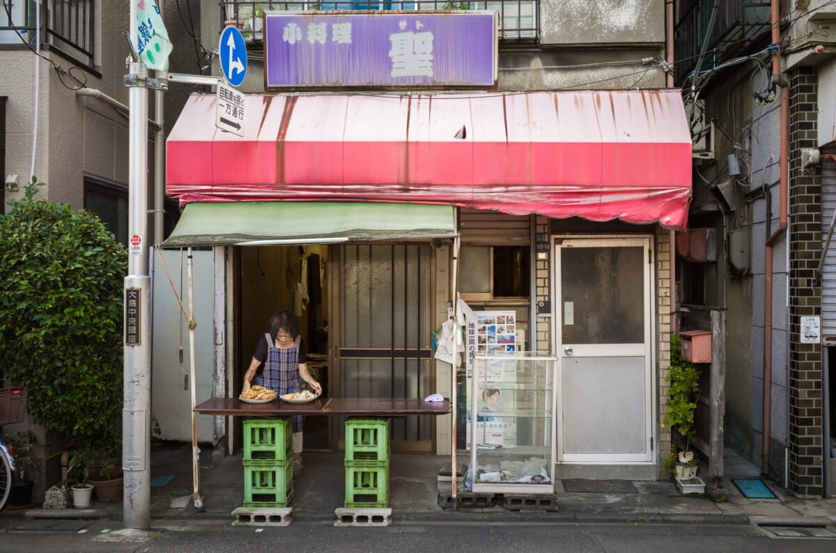 An old Tokyo laundrette, colours and lots of Coca-Cola