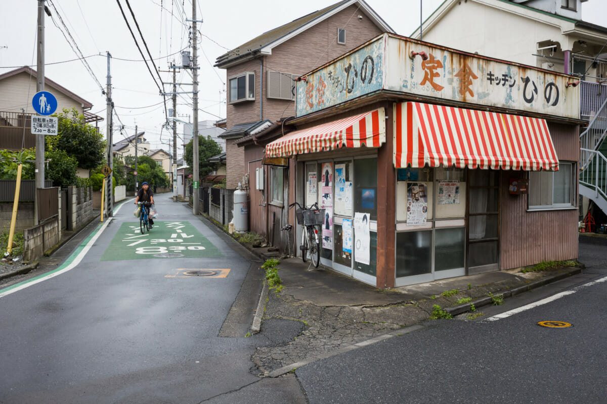 the sad demolition of an old Tokyo restaurant