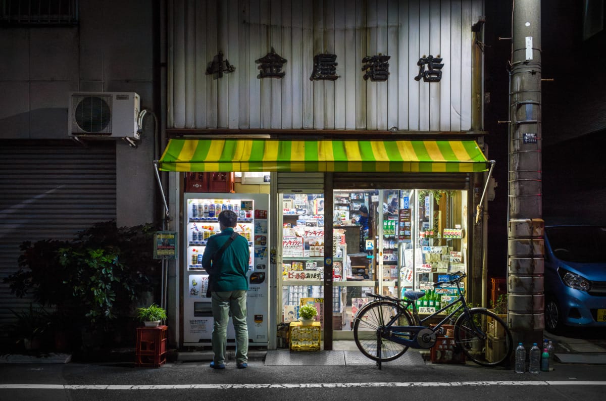 Quiet eastern Tokyo scenes after dark