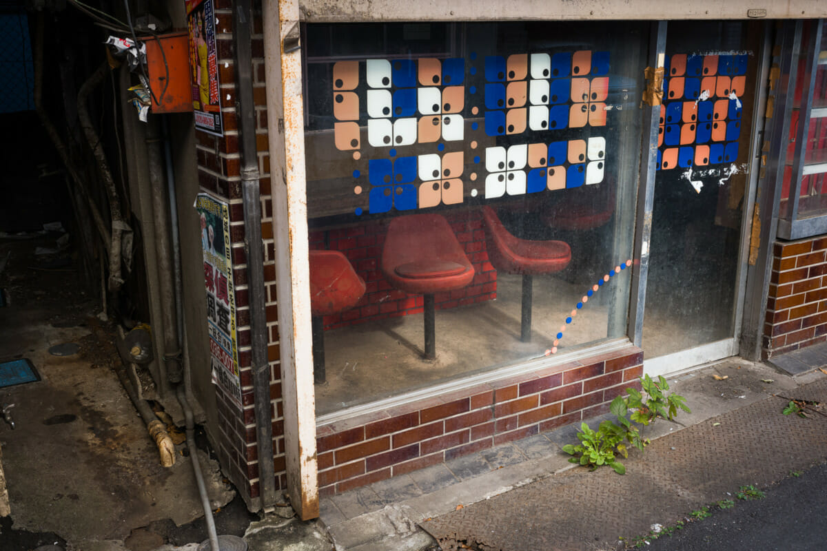 A retro and abandoned Tokyo ramen restaurant
