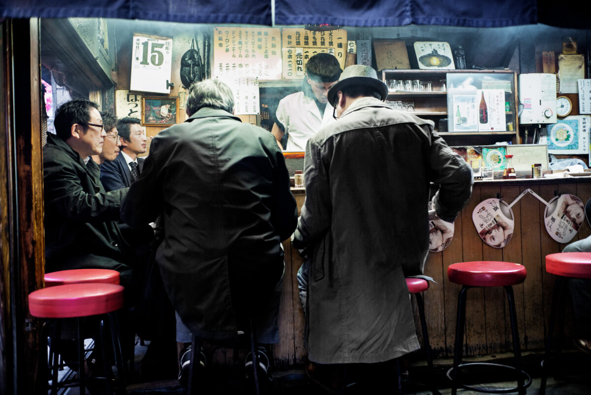 timeless tokyo bar and drinkers