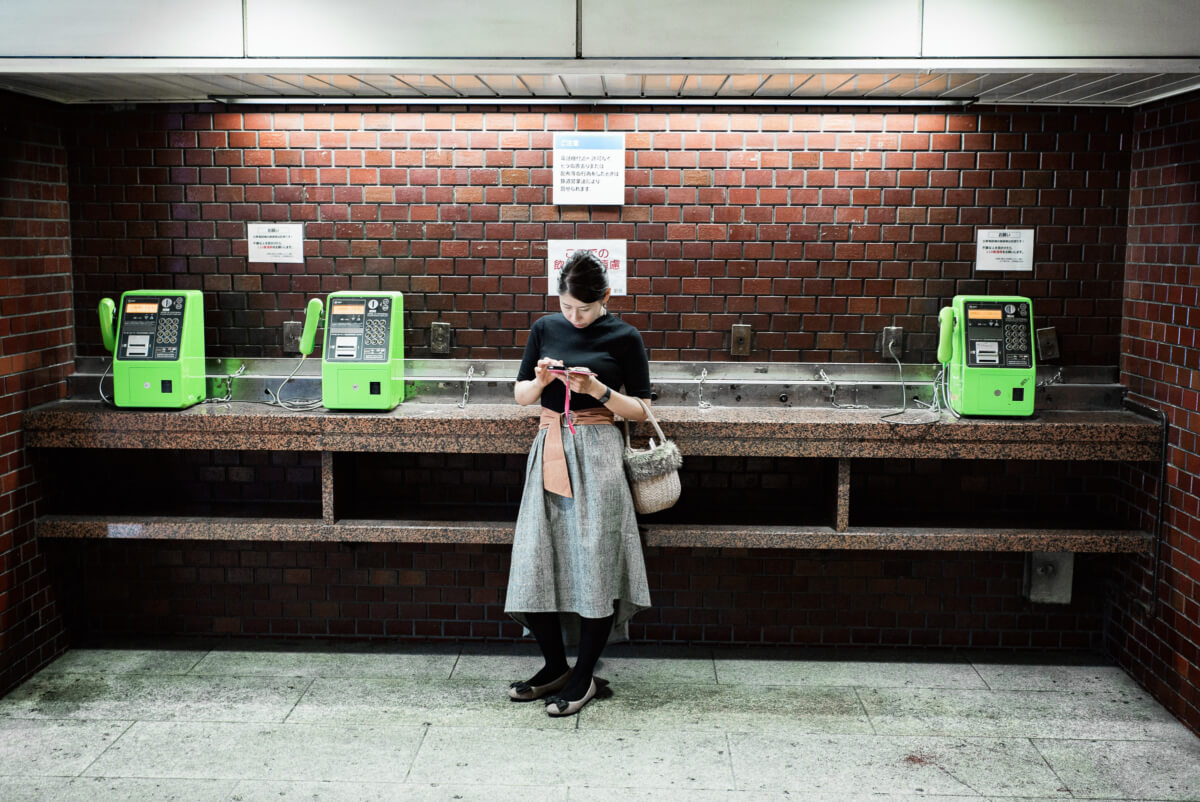 Tokyo pay phones and smart phones