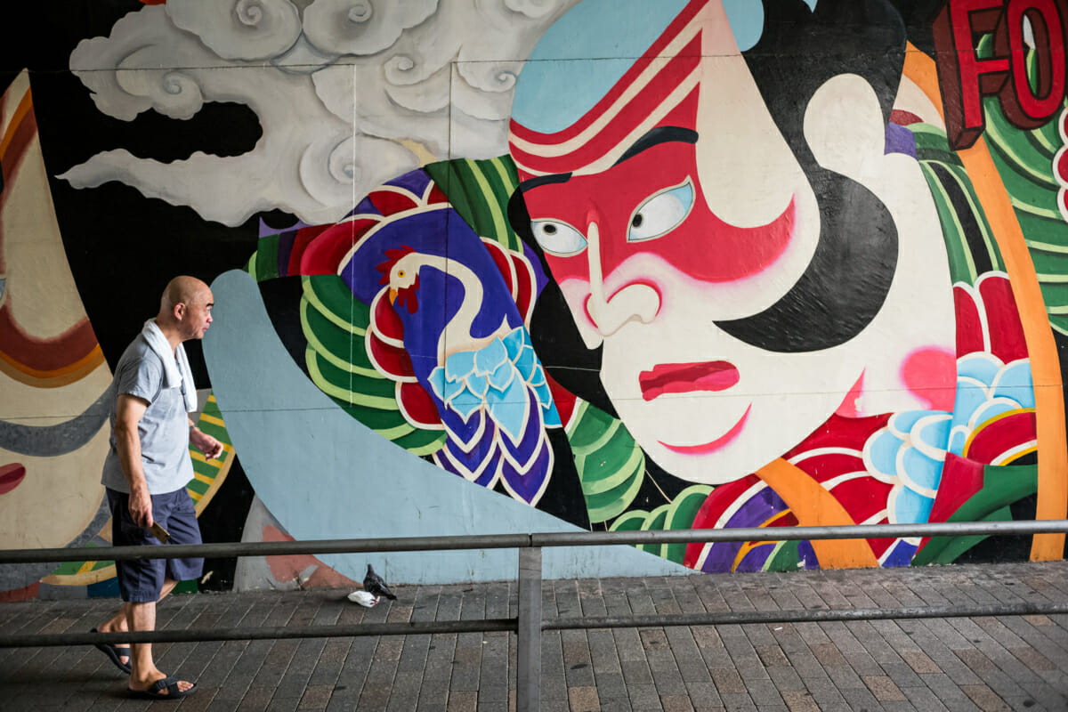 traditional Japanese urban art in Tokyo