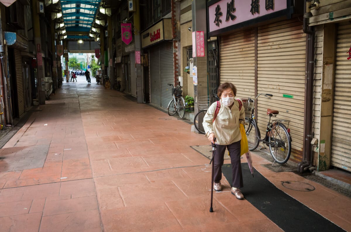 The varied sights of a rainy Tokyo walk